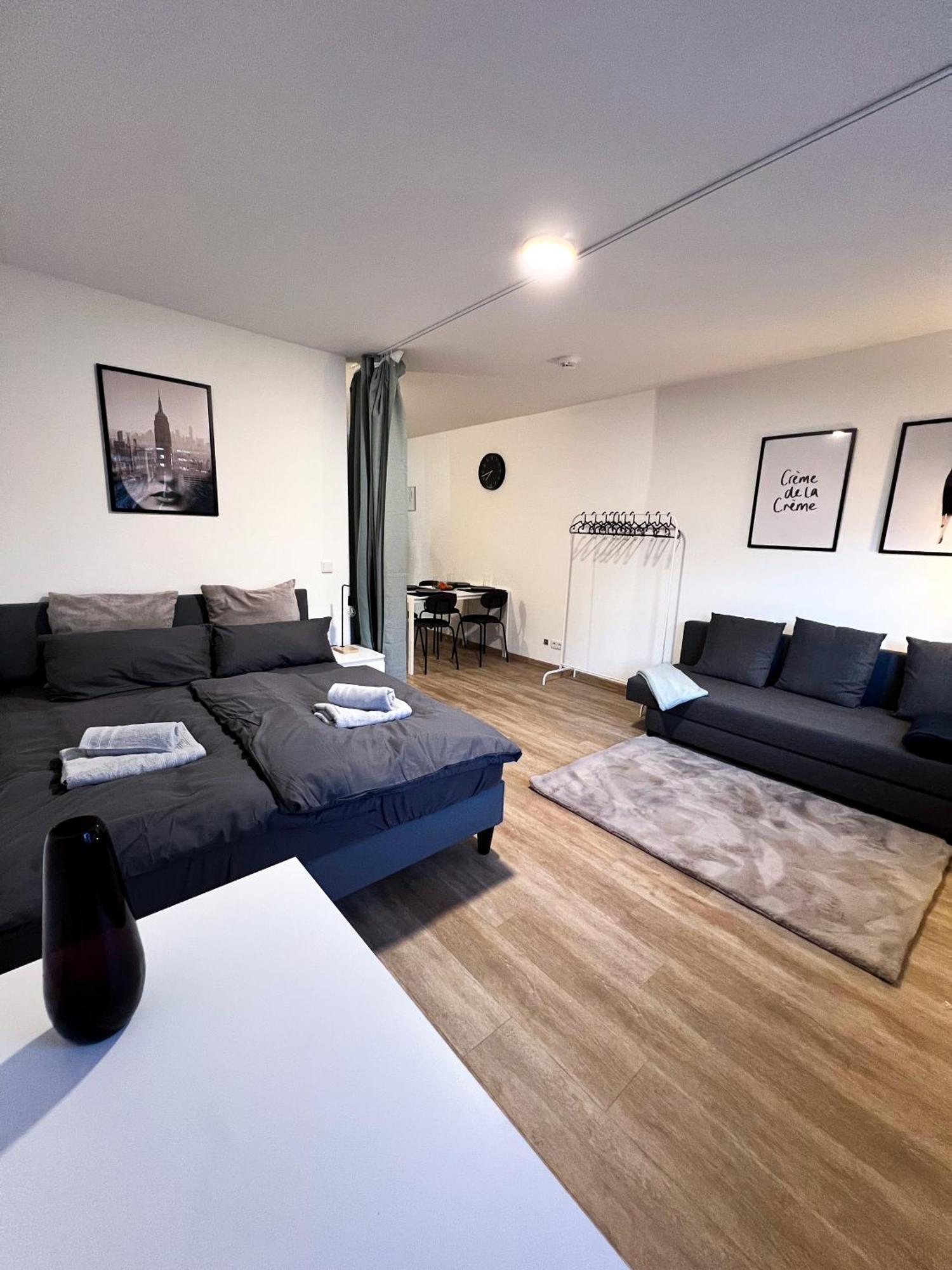 Zentrale Wohlfuehloase Mit Parkplatz Apartment Osnabrück Exterior foto