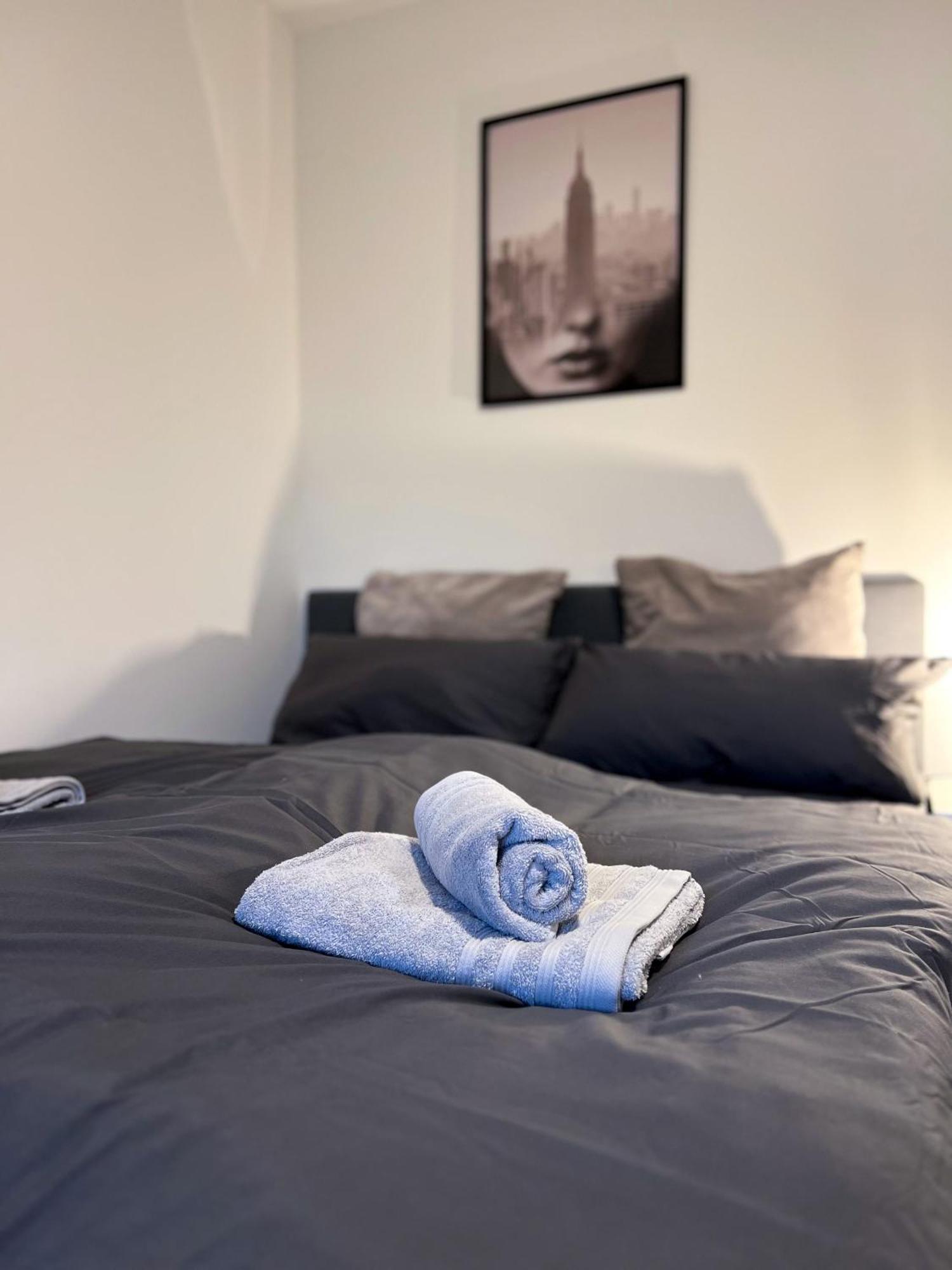 Zentrale Wohlfuehloase Mit Parkplatz Apartment Osnabrück Exterior foto